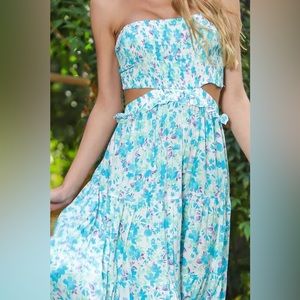 Brand New With Tags Aakaa Floral Maxi Dress Size Large